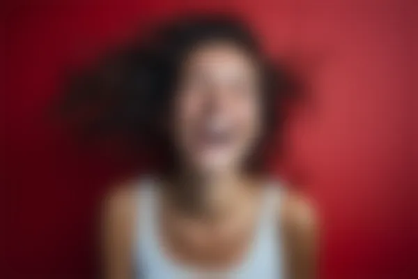 左侧拔牙后为何右侧也会感到疼痛？探讨牙痛原因及应对方法