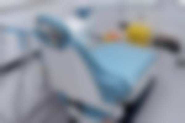 上海同步口腔门诊部医生团队解析