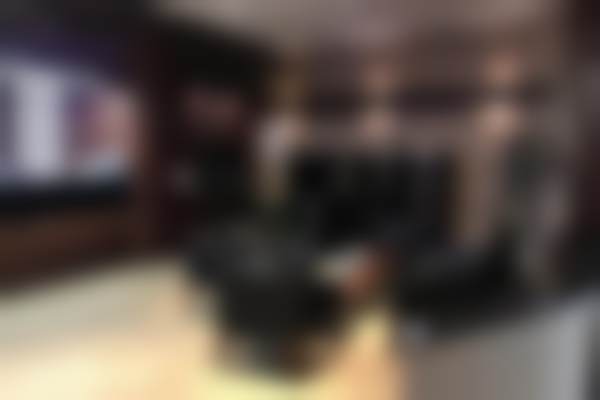 上海泰康拜博口腔（武定路店）交通攻略