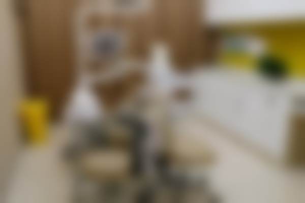 【南京江北康仁口腔诊所医生团队介绍】