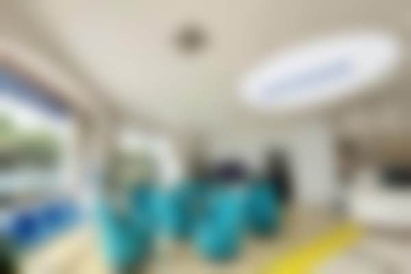 成都包牙科口腔门诊部(金色外滩店)